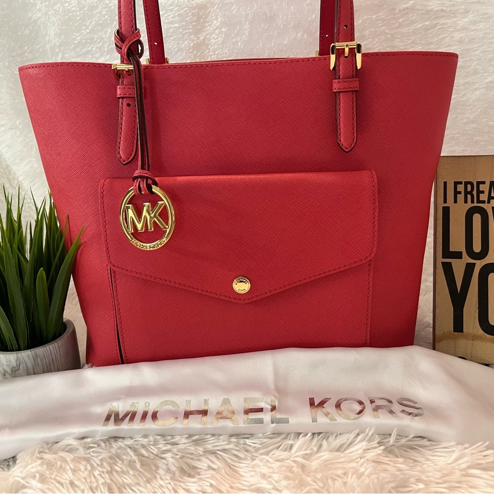 Michael Kors Jet Set Multi-Function Pocket Tote Handbag - LIKE NEW CONDITION!!!